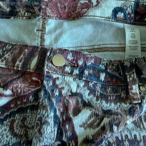 Chico's Artistic Pattern Ankle Jeans